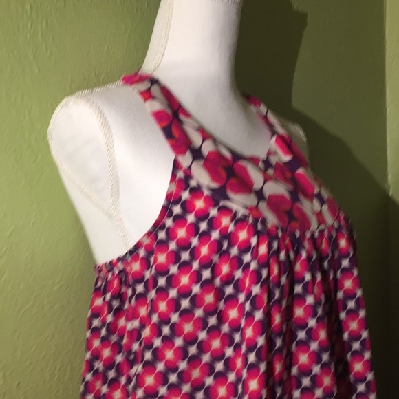 Geometric Floral Scoop Neck Sleeveless Blouse - Picture 2 of 7
